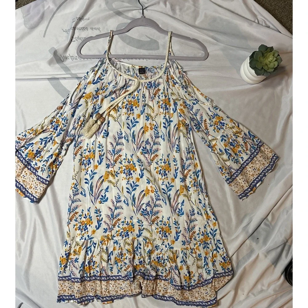 Shein White Floral Knee Length Dress Size Small - Picture 3 of 4